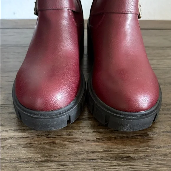 NIB [Sun + Stone] Lionell Faux Leather Buckle Motorcycle Heeled Boots Womens 5.5 - Picture 8 of 13